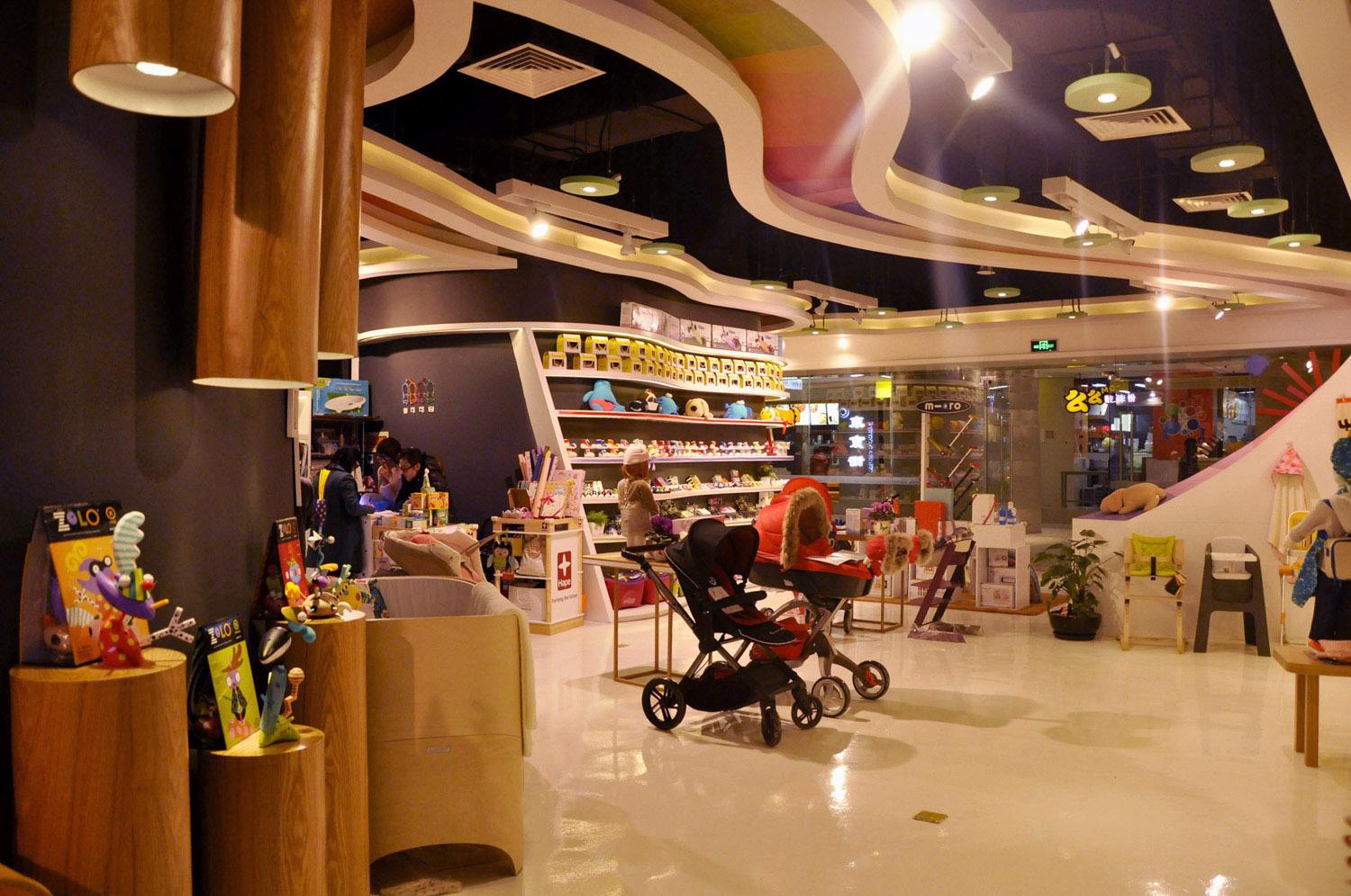 長(cháng)沙母嬰店裝修細節