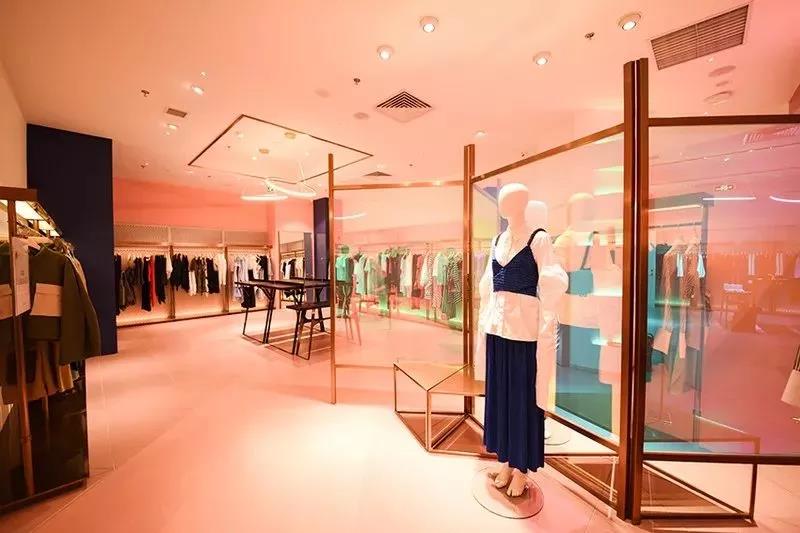 長(cháng)沙服裝店鋪裝修