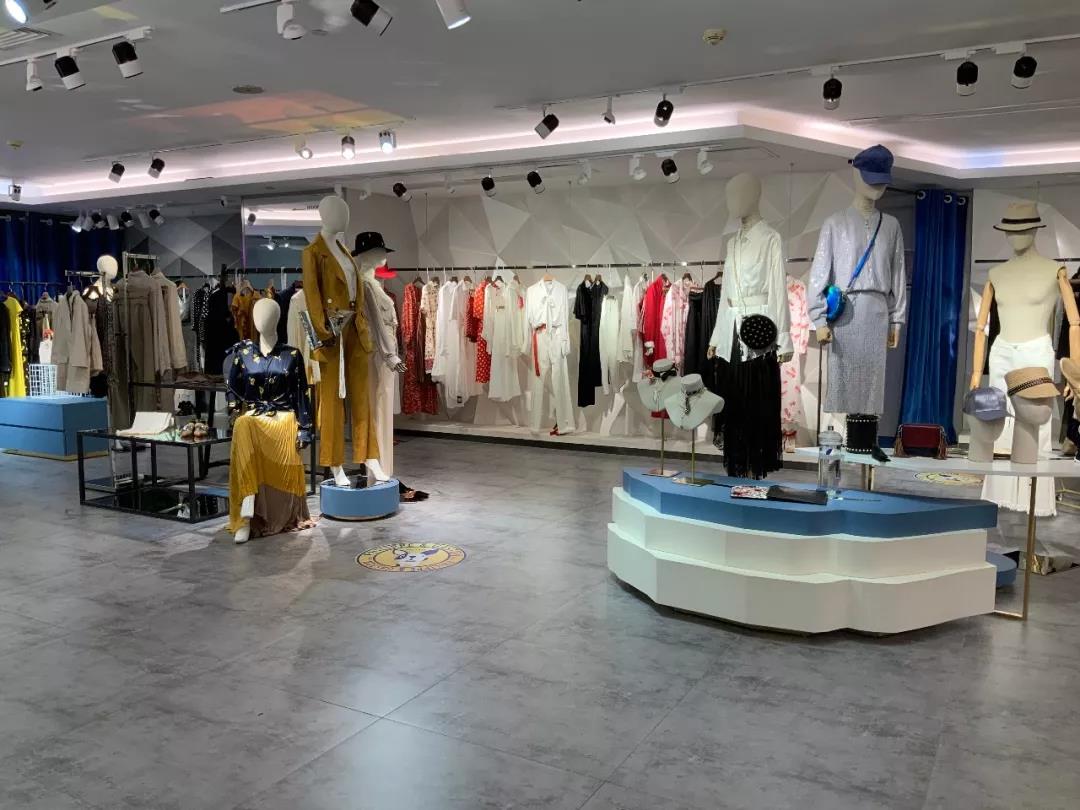 服裝店鋪裝修
