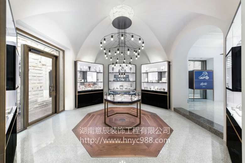 長(cháng)沙店鋪裝修
