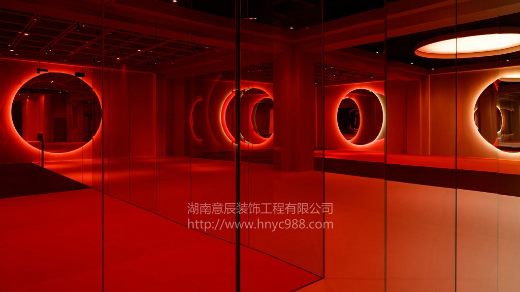 dj夜總會(huì )健身房