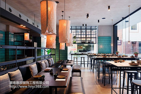 如何合理規劃設計餐飲店空間，教你4個(gè)餐椅店裝修小技巧