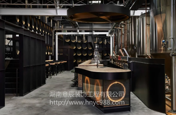 工業(yè)風(fēng)酒吧設計