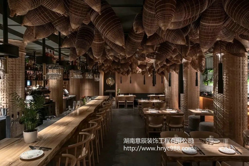 長(cháng)沙餐館裝修設計