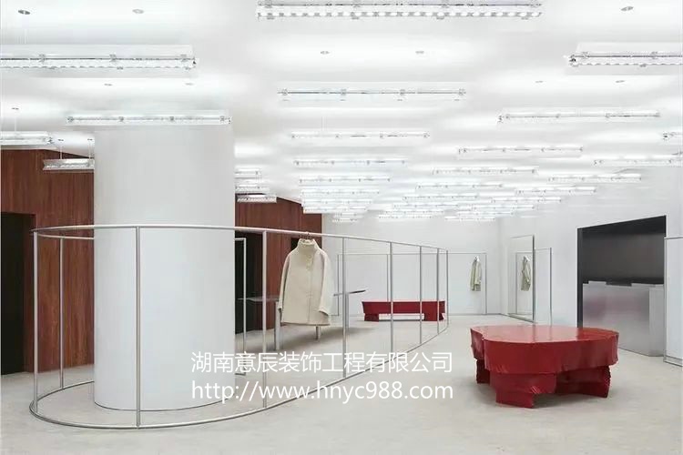 長(cháng)沙服裝店裝修