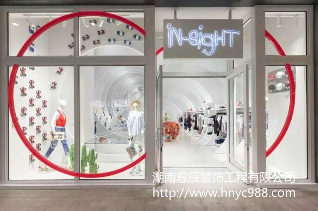 長(cháng)沙童裝店裝修