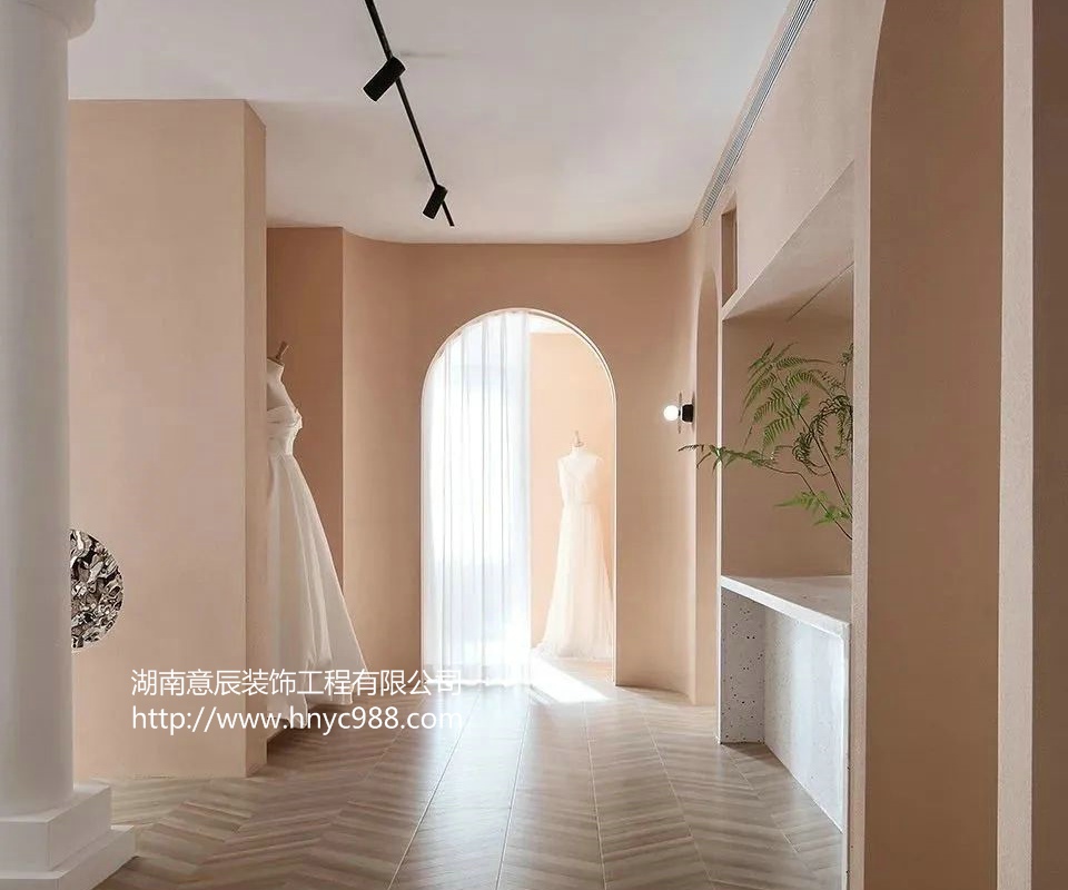 長(cháng)沙婚紗店裝修設計，浪漫卻又不甜膩！