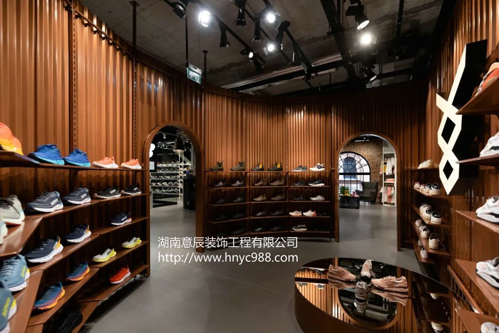 長(cháng)沙休閑鞋店裝修