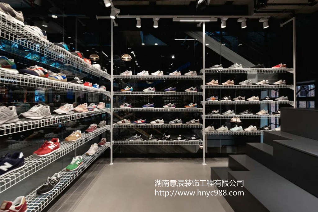長(cháng)沙休閑鞋店裝修