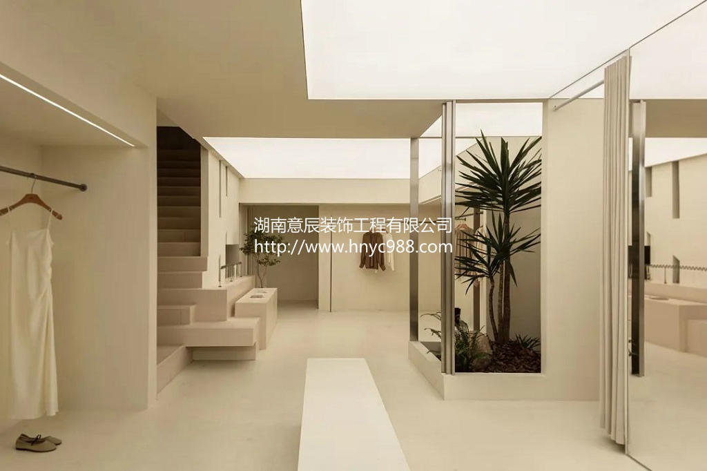 長(cháng)沙服裝店裝修