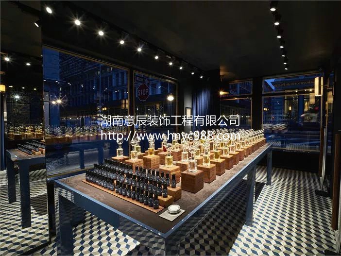 長(cháng)沙香水店裝修